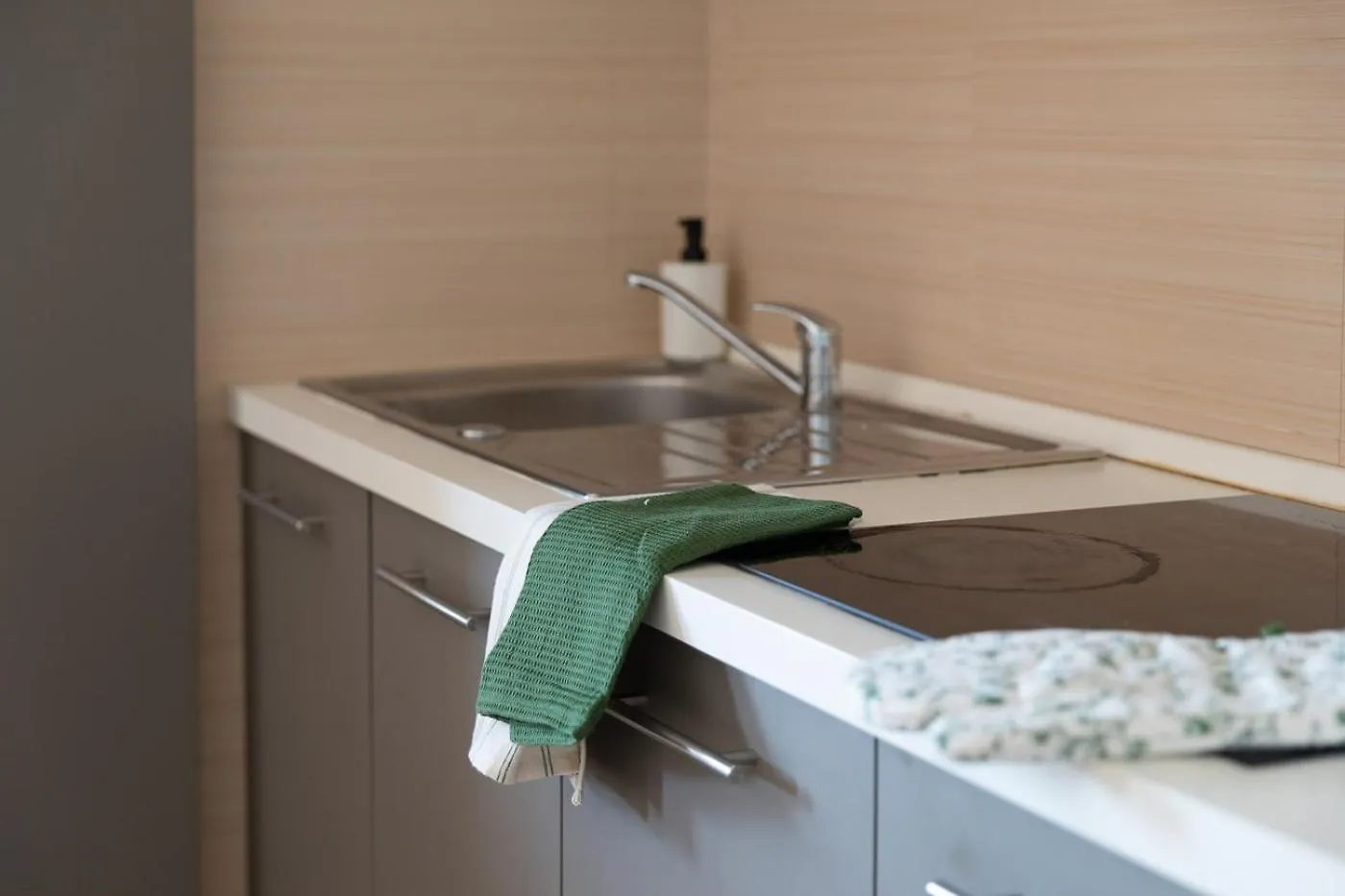 Apartmani Marino 로비니 0*,